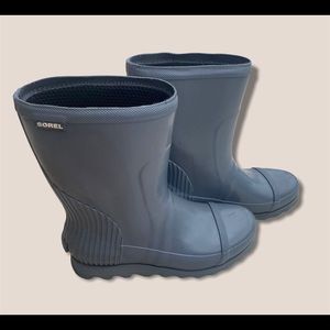 Women’s rain boots size 9 Soren